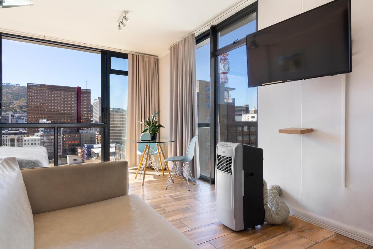 Urban Oasis At The Four Seasons Apartment Cape Town Luaran gambar