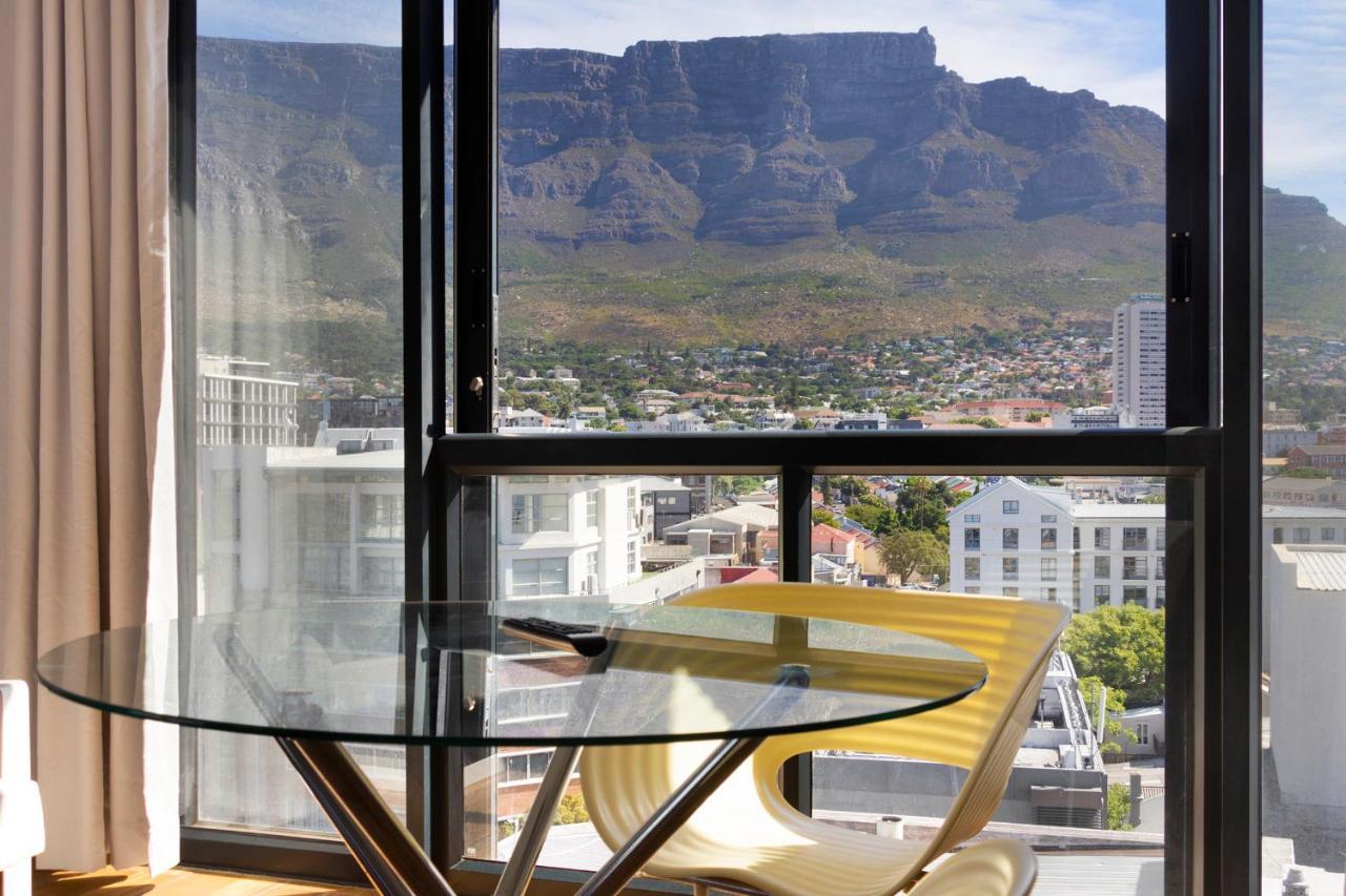 Urban Oasis At The Four Seasons Apartment Cape Town Luaran gambar