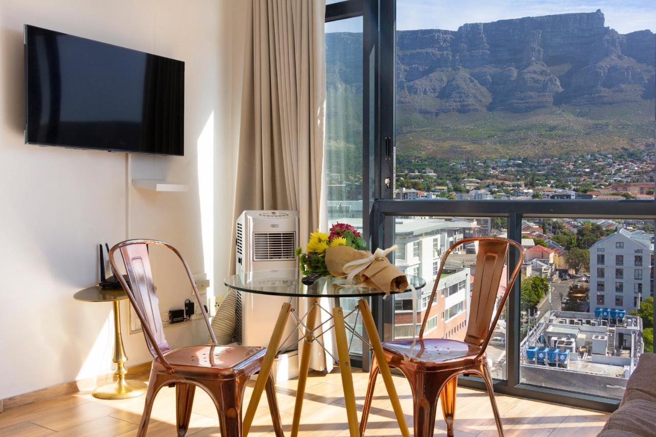 Urban Oasis At The Four Seasons Apartment Cape Town Luaran gambar