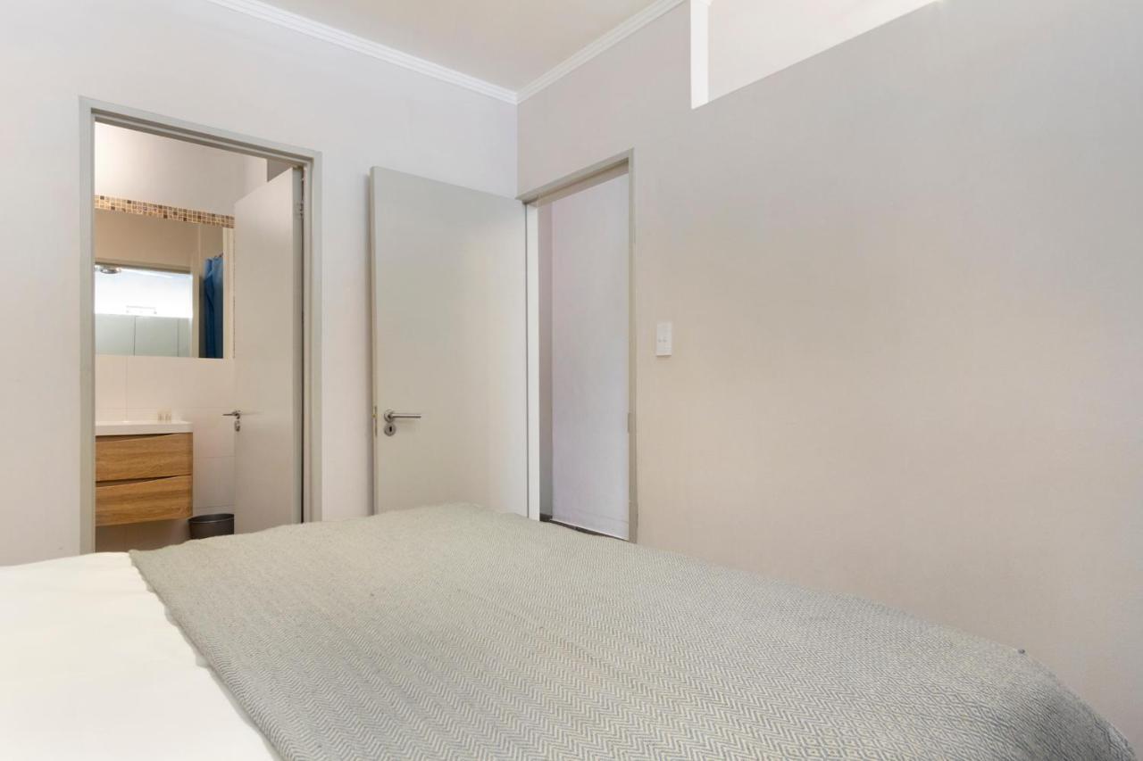 Urban Oasis At The Four Seasons Apartment Cape Town Luaran gambar