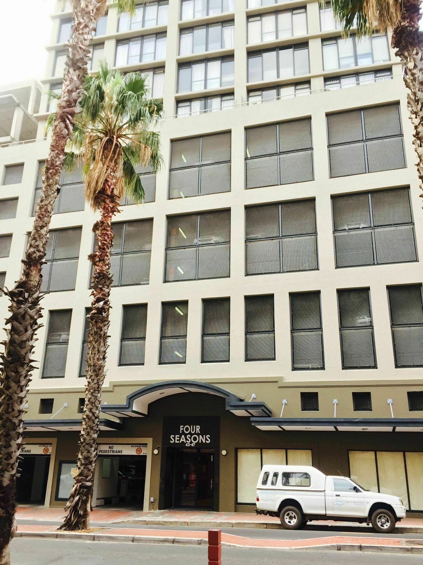 Urban Oasis At The Four Seasons Apartment Cape Town Luaran gambar