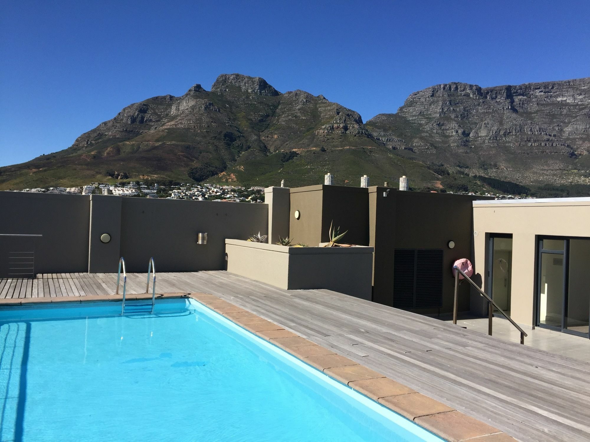 Urban Oasis At The Four Seasons Apartment Cape Town Luaran gambar