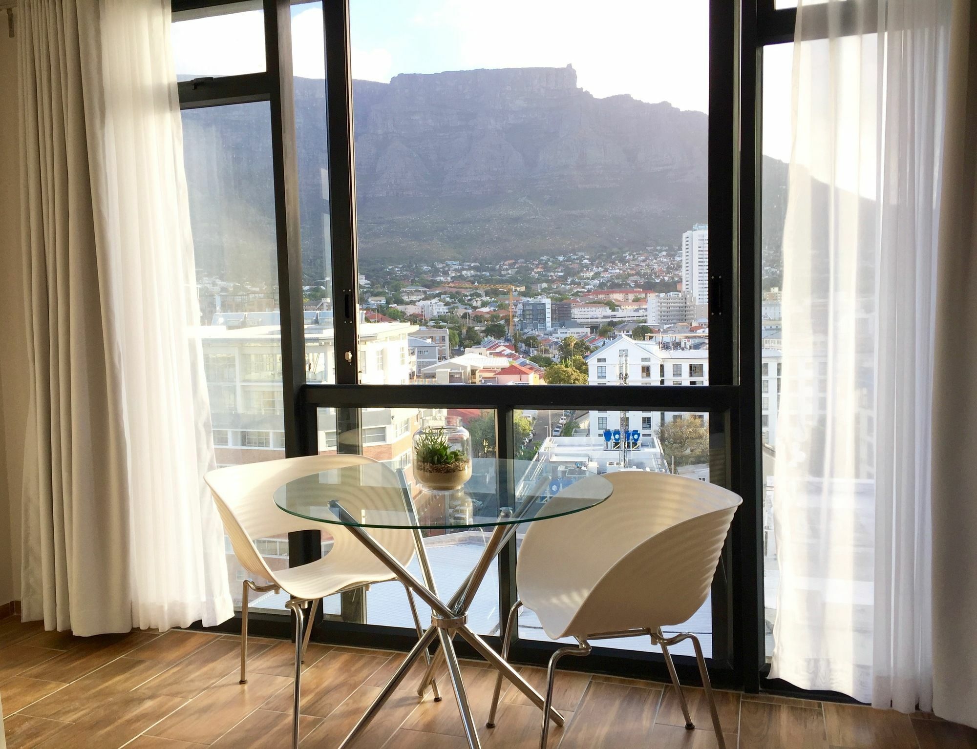 Urban Oasis At The Four Seasons Apartment Cape Town Luaran gambar