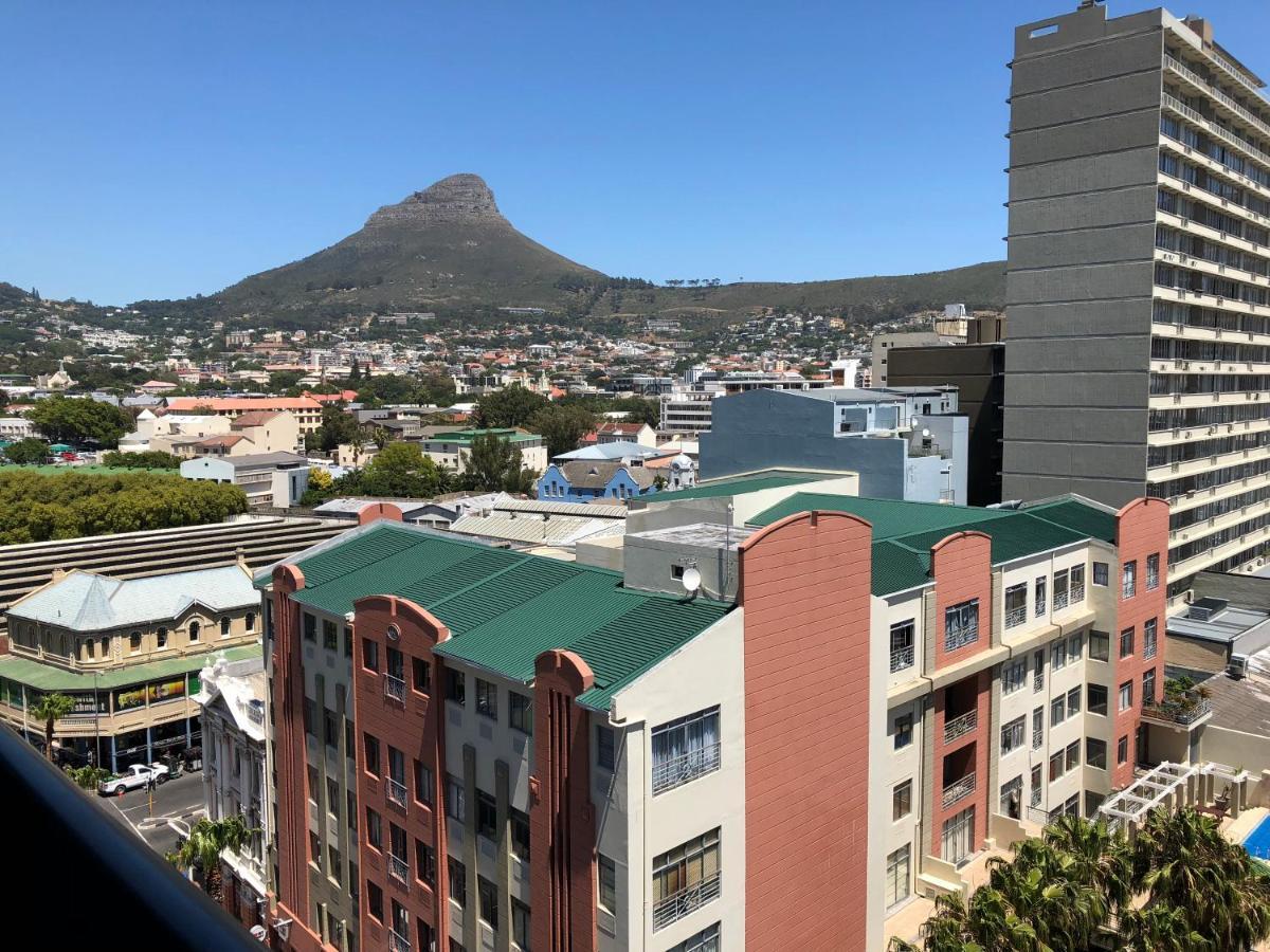 Urban Oasis At The Four Seasons Apartment Cape Town Bilik gambar